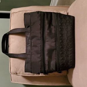 Lug Womean's Taxi Everyday Travel Tote, relatively new looking(used a few times)